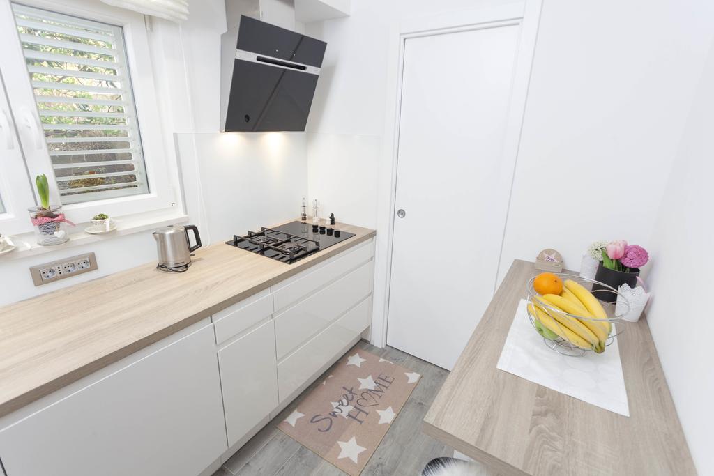 Apartmani Marina Макарска Экстерьер фото
